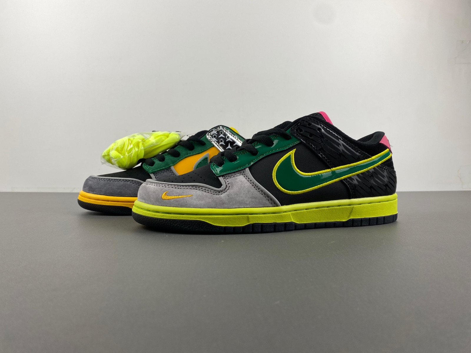 Nike Dunk Low 