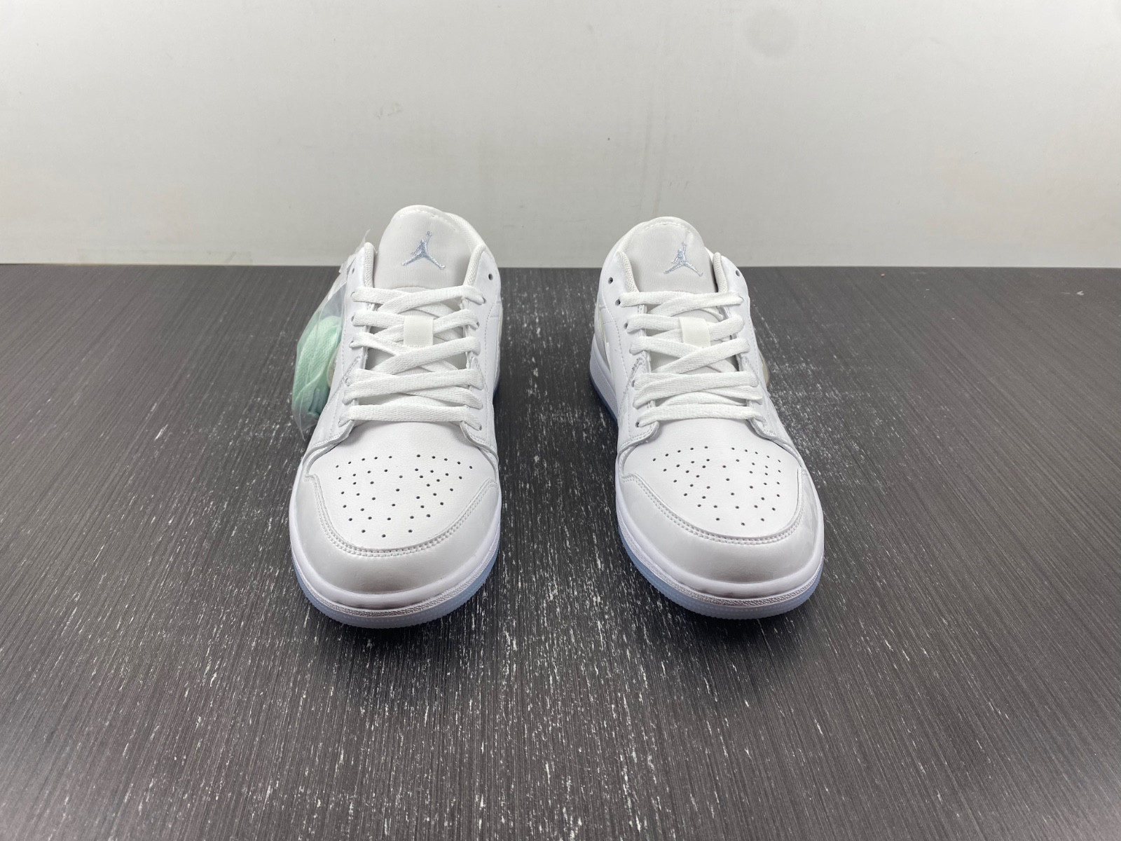 air jordan 1 low gs glitter swh fq9112-100