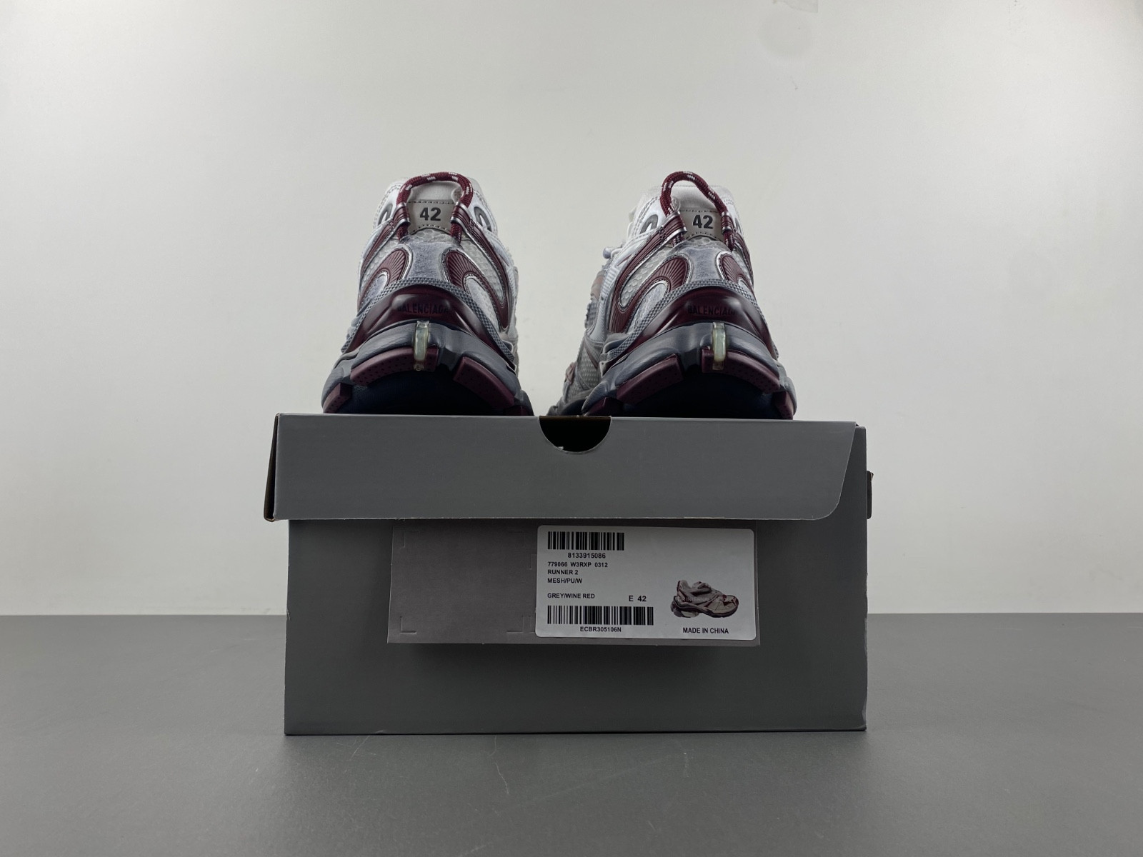 Ba*len*cia*ga runner sneaker