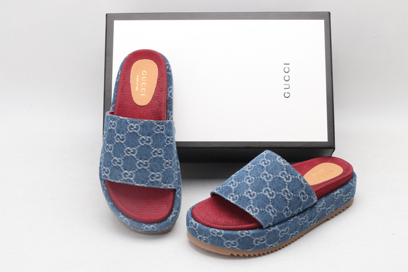 g*u*i sandals