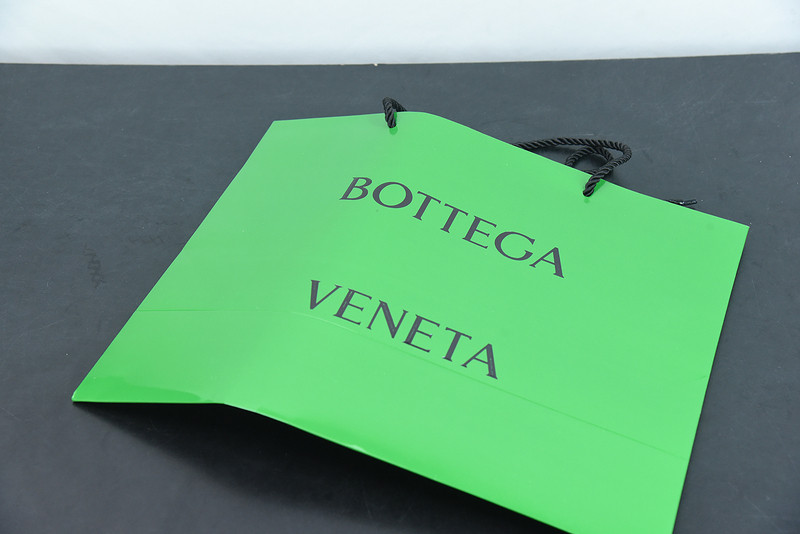 Bo*te*ga ve*ne*ta sneaker