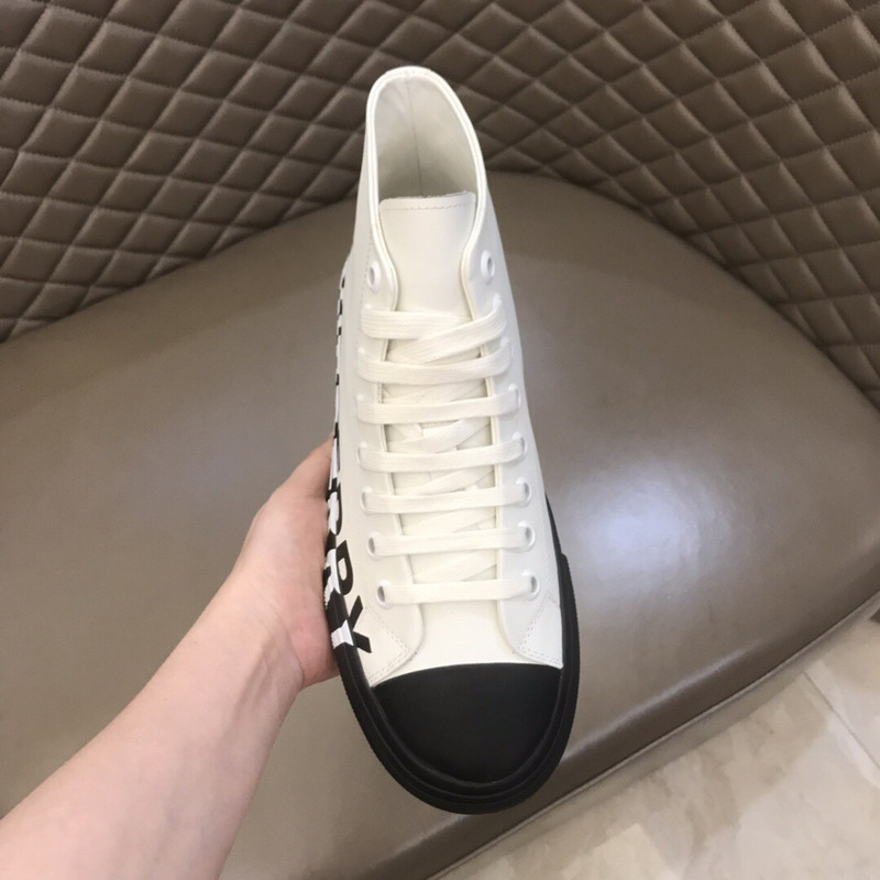 B**rry sneaker