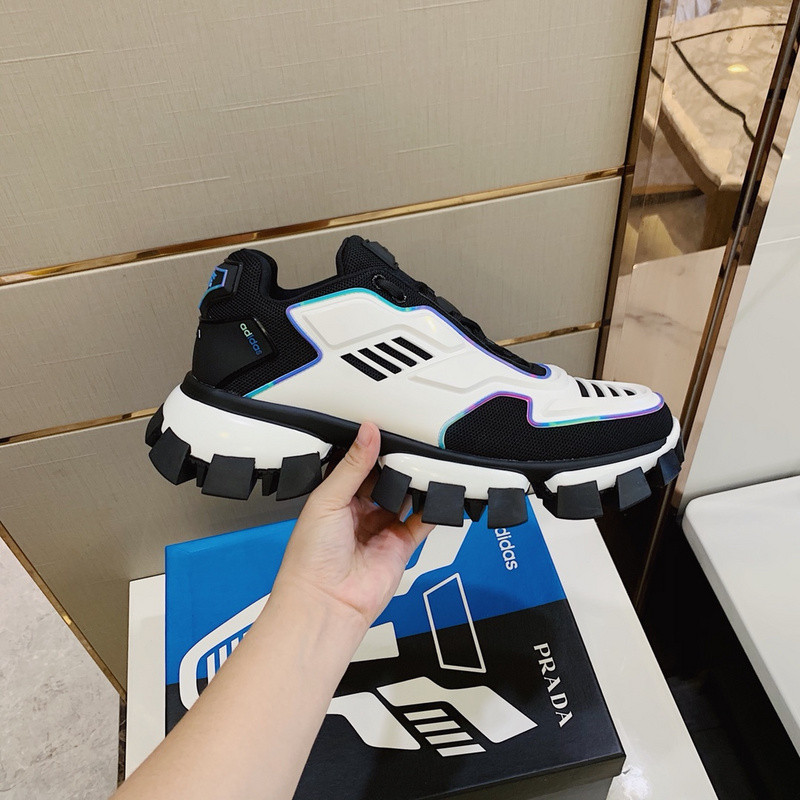 pr sneaker