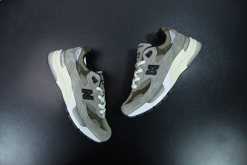 new balance m992j2