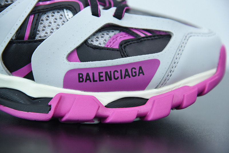 bc track sneaker