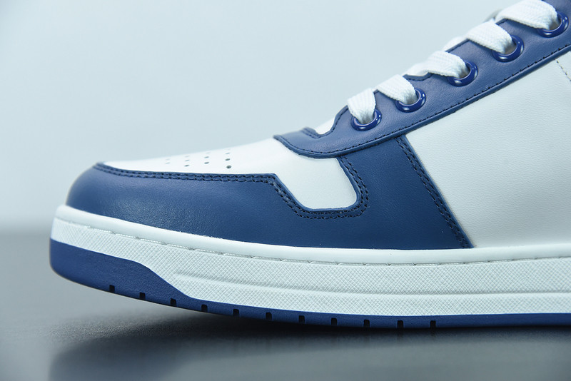pr sneaker
