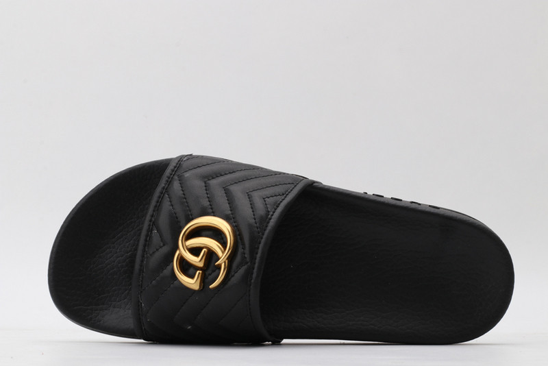 g*u*i sandals