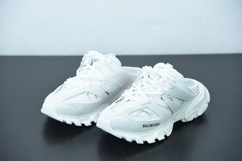 bc track sneaker