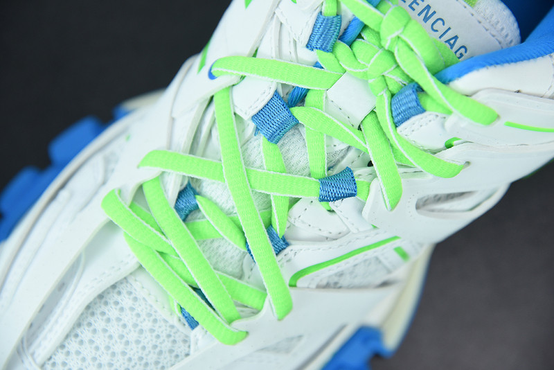 bc track sneaker