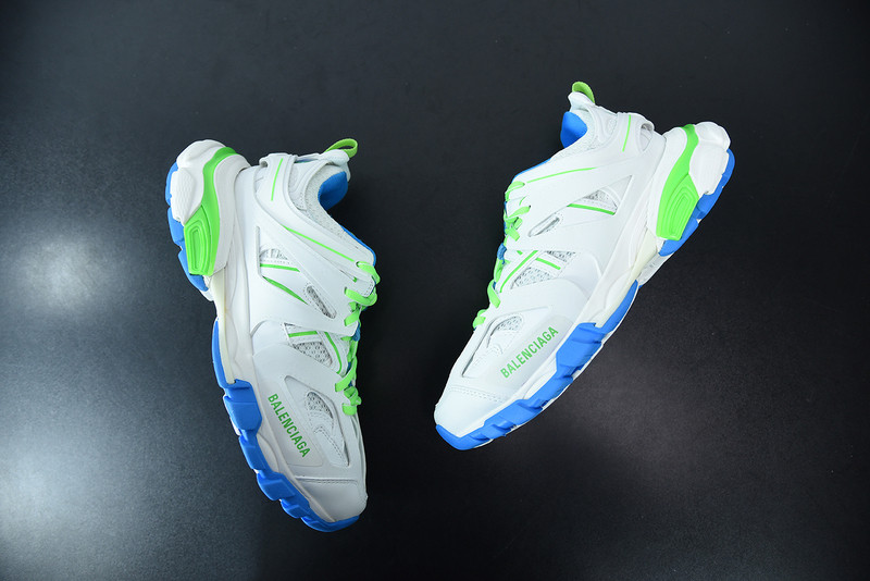 bc track sneaker
