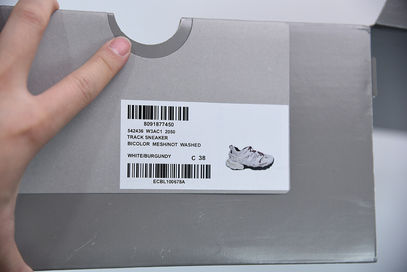 bc track sneaker