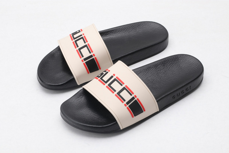 g*u*i sandals