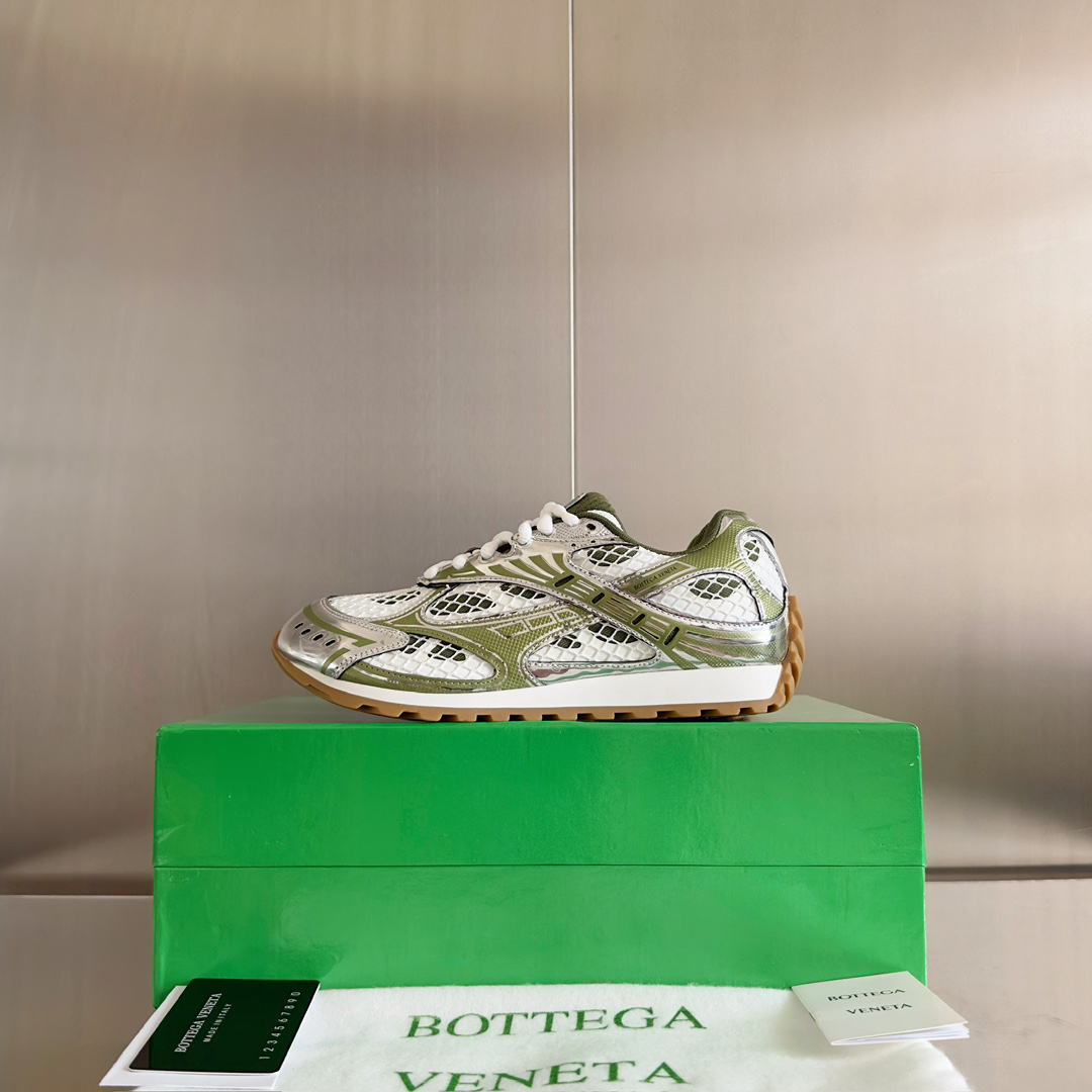 b0tte*a Ven*ta orbit sneaker