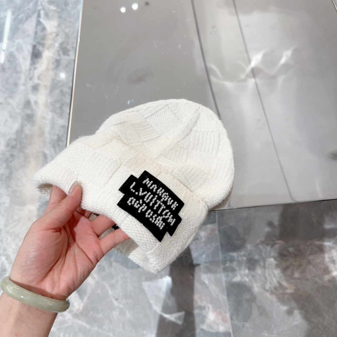 lvt Hat