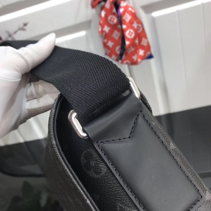 LVT PURSE