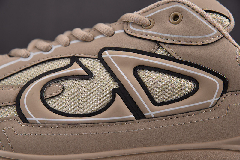 dio* sneaker