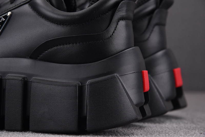 pr sneaker