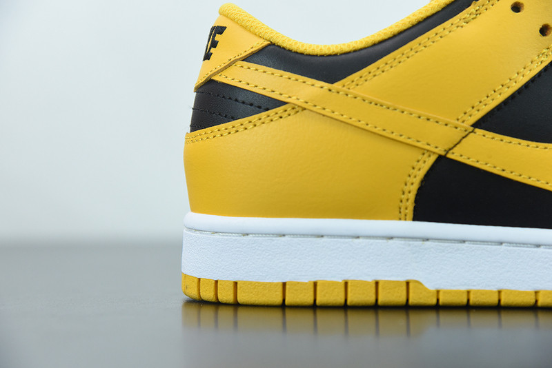 nike dunk low “golderod” dd1391-004
