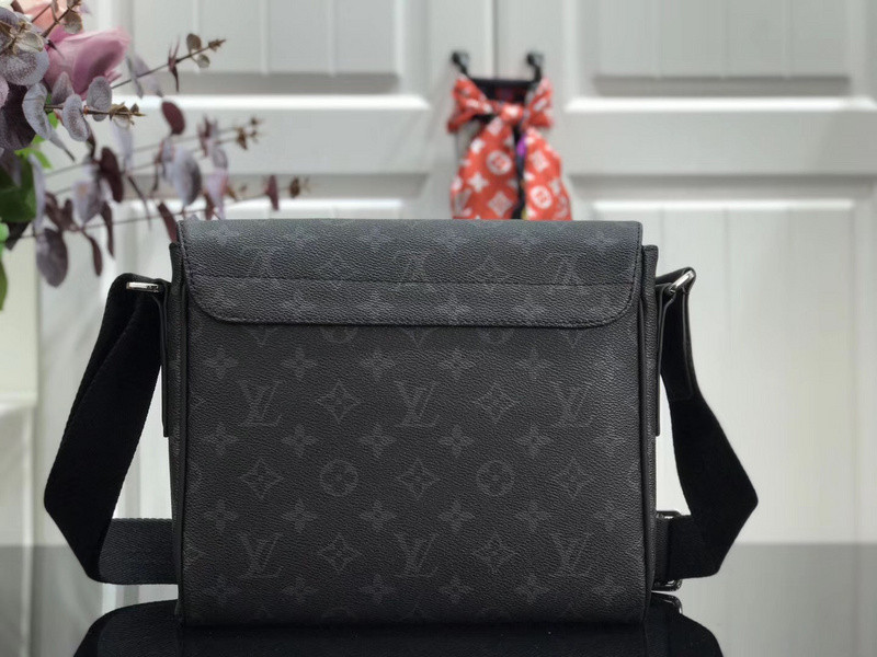 LVT PURSE