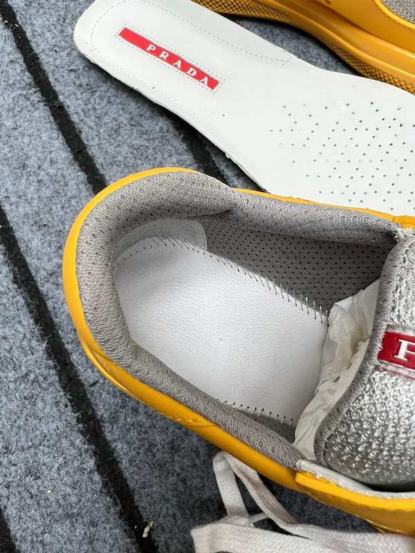pr sneaker