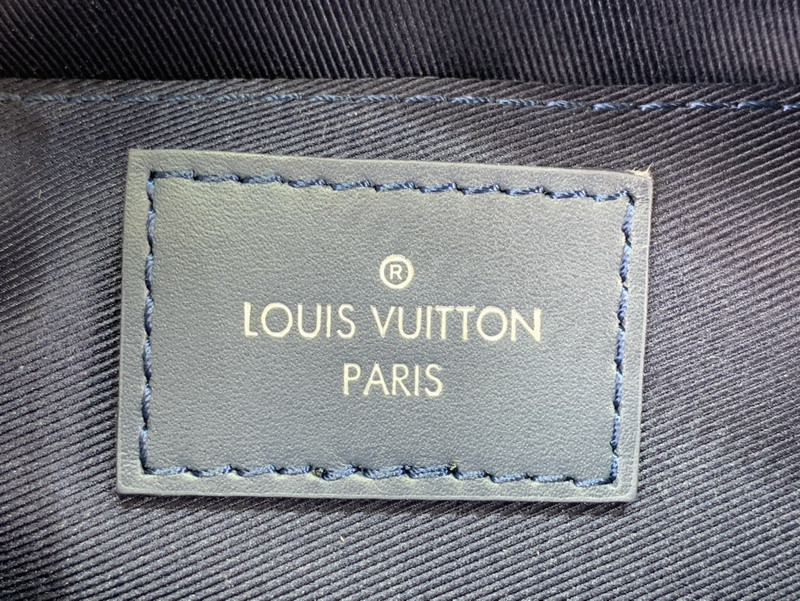 LVT PURSE