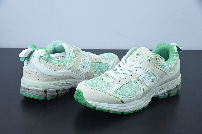 new balance sneaker