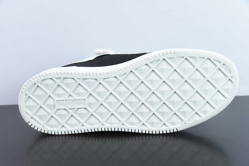 valentino sneaker