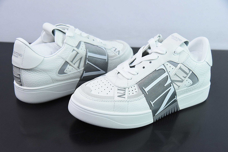 valentino sneaker