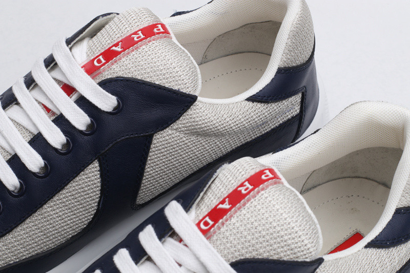 pr sneaker
