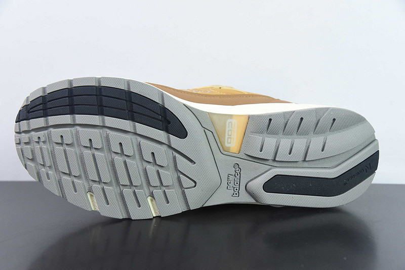 new balance sneaker