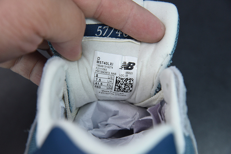new balance sneaker