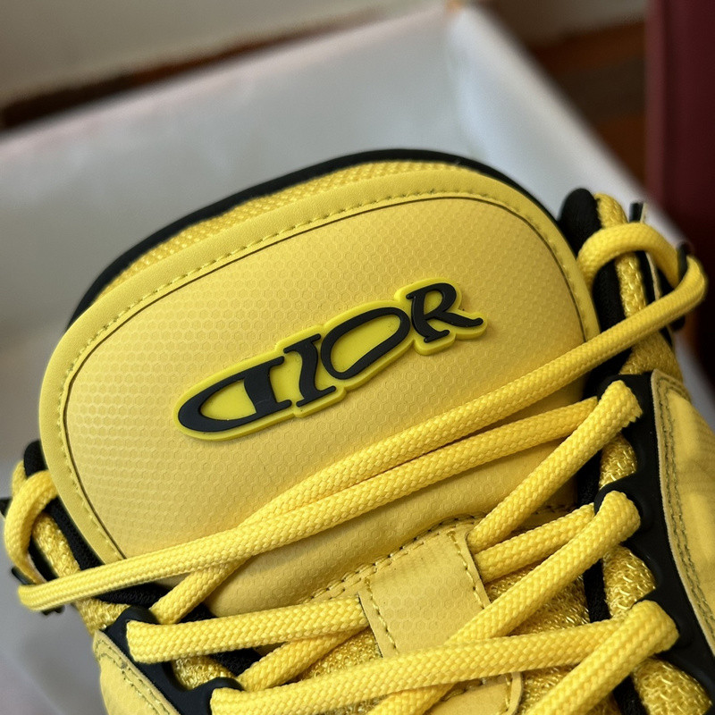 DIO* SNEAKER