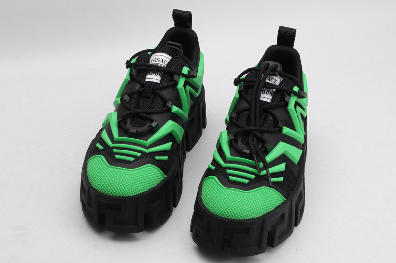 vs sneakers