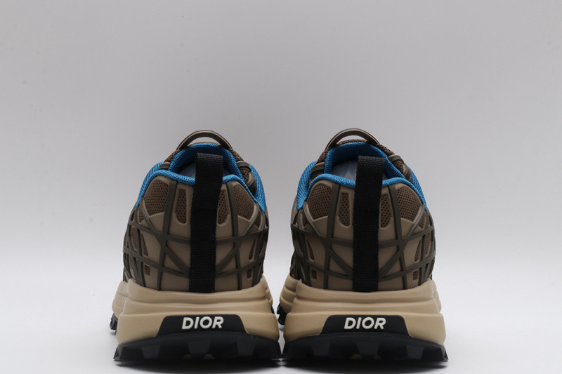 dio* sneaker