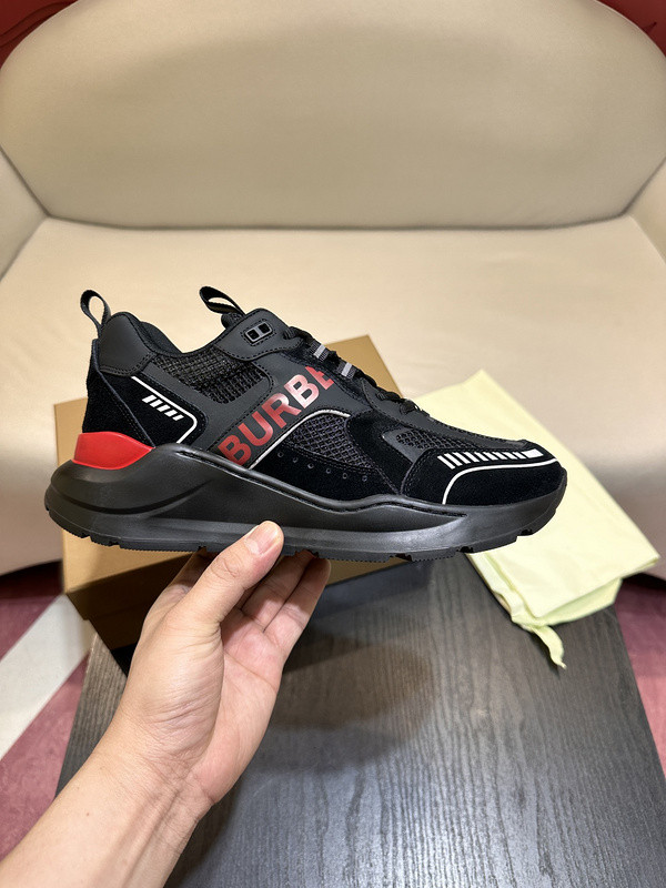 B**rry sneaker
