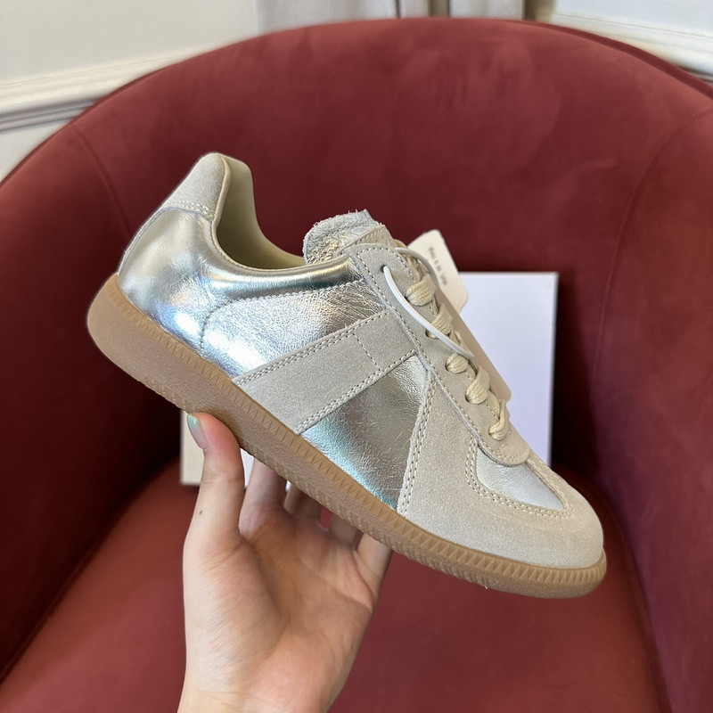 ma*s*n Ma*i*la sneaker