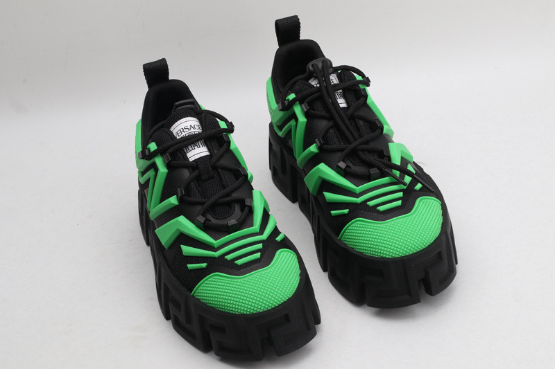 vs sneakers