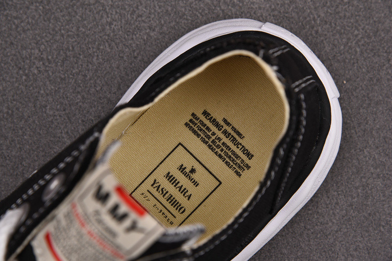 Ma*s*n mihara yasuhiro sneaker