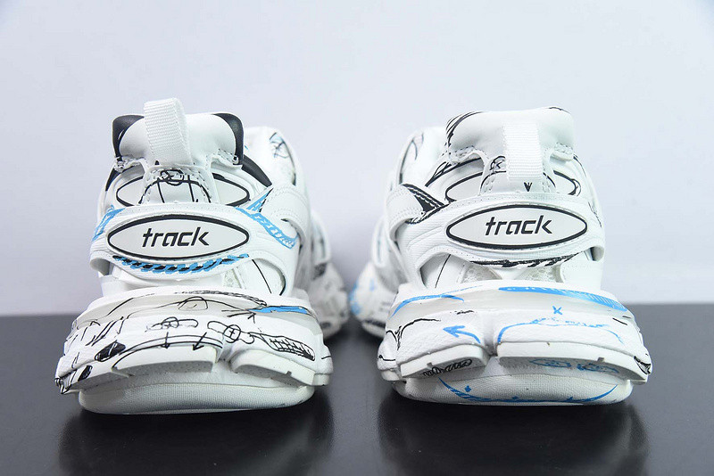 bc track sneaker