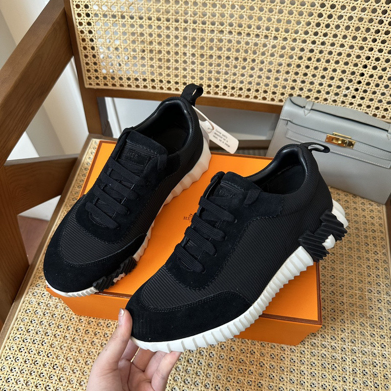 H**mes sneaker