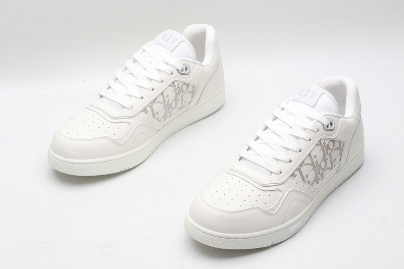 dio* sneaker
