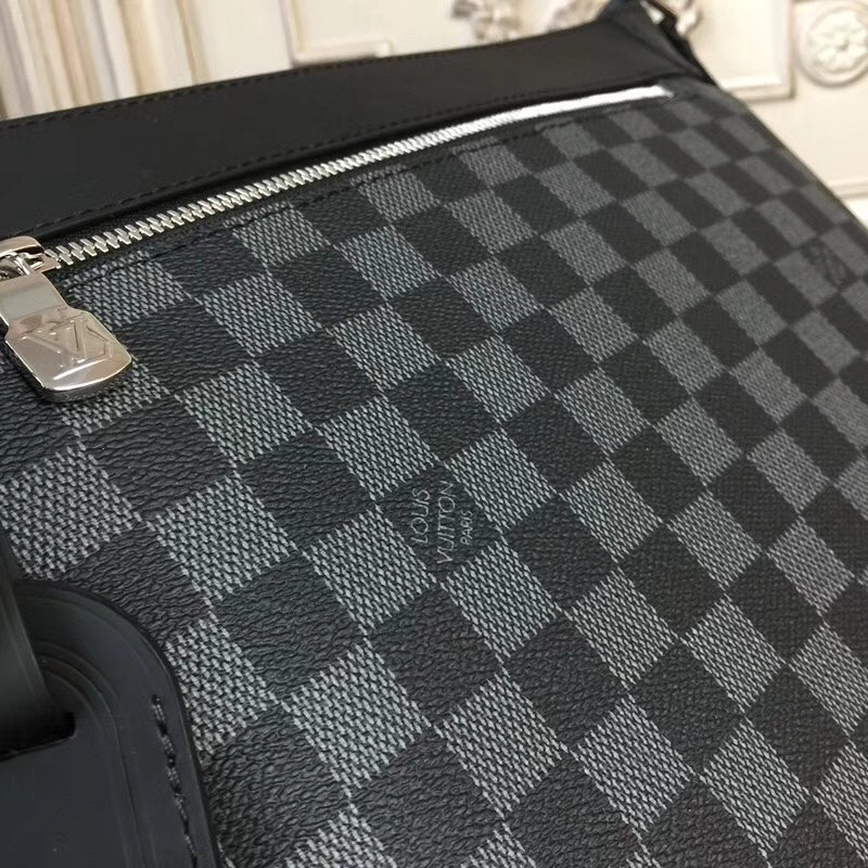 LVT PURSE