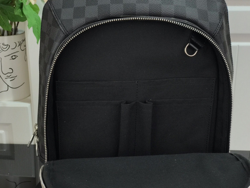 LVT PURSE