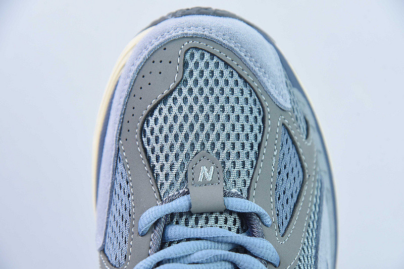 new balance sneaker