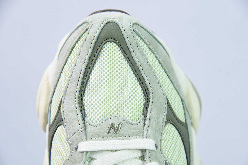 new balance sneaker
