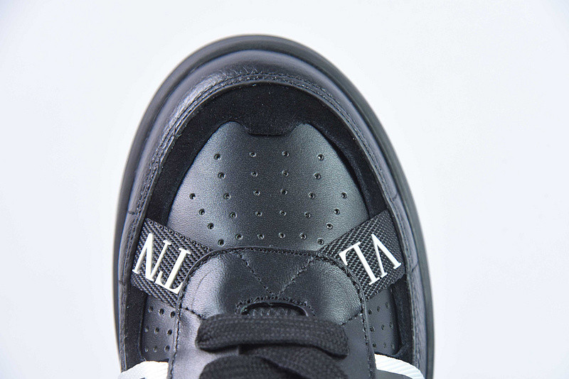 valentino sneaker