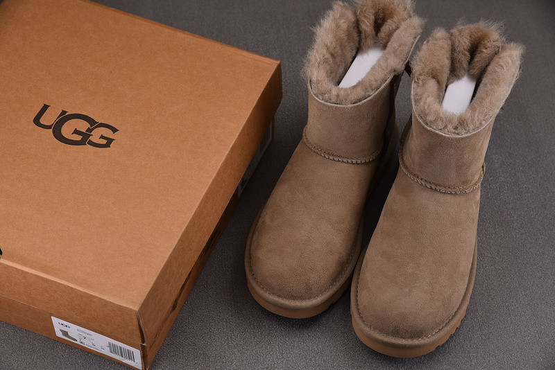 UGG
