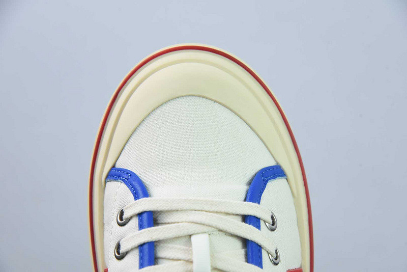 b0tte*a Ven*ta sneaker