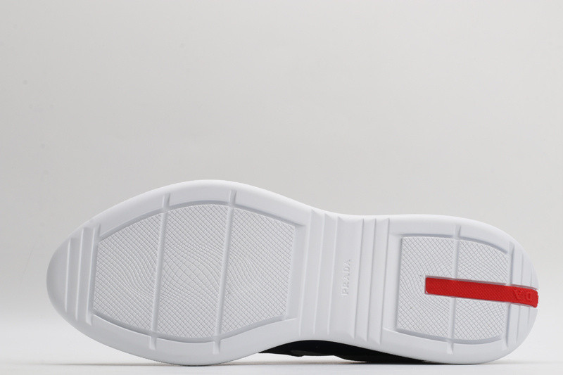 pr sneaker