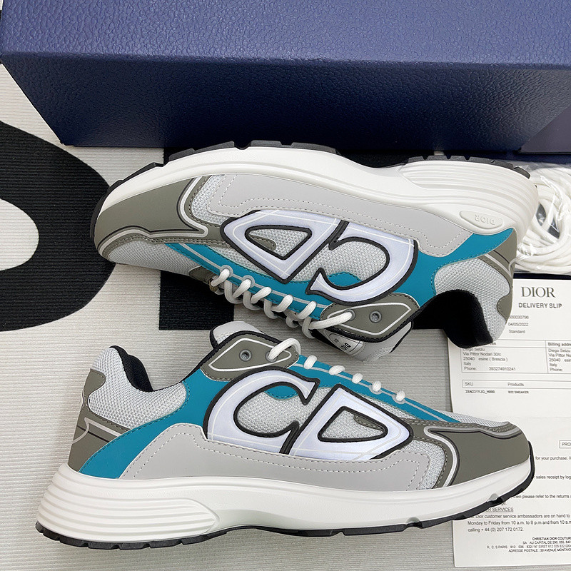 dio* sneaker